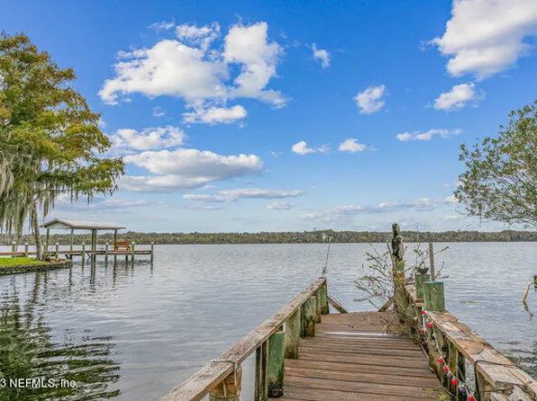 160 RIVERSHORE Drive, San Mateo, FL 32187