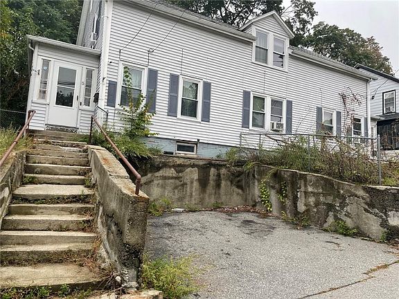 3rd image of 5 Greystone Ave