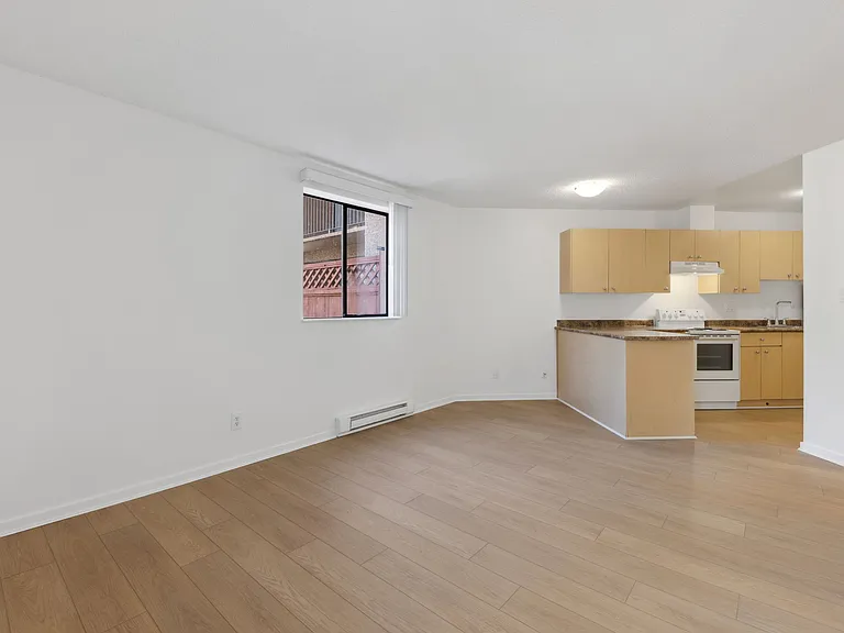 1045 Haro St — Photo 65