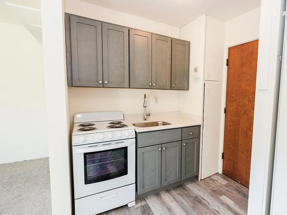 Garfield Ave - 2323
