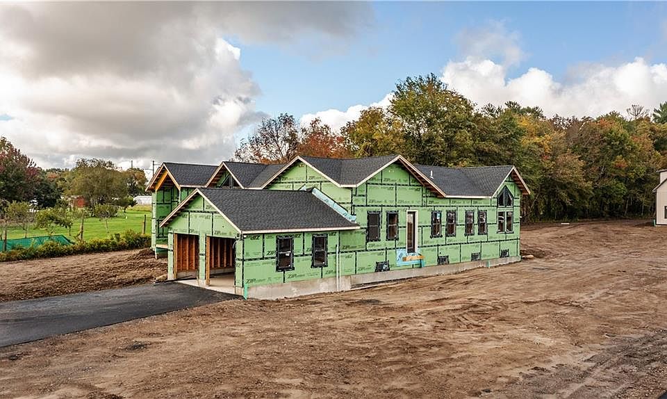 1st image of 1499 Pippin Orchard Rd