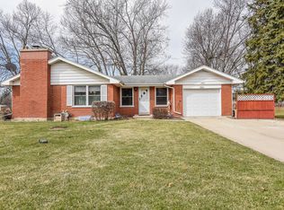 1715 Blackberry Rd, Aurora, IL 60506