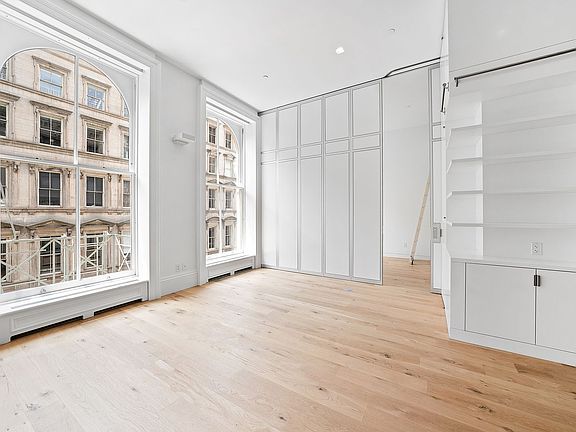 5th image of 131 Duane St Unit 4W