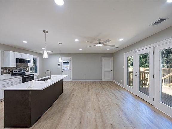 5th image of 1914 Derrill Dr