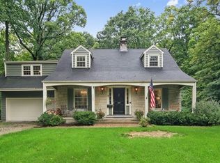 1325 Turvey Rd, Downers Grove, IL 60515