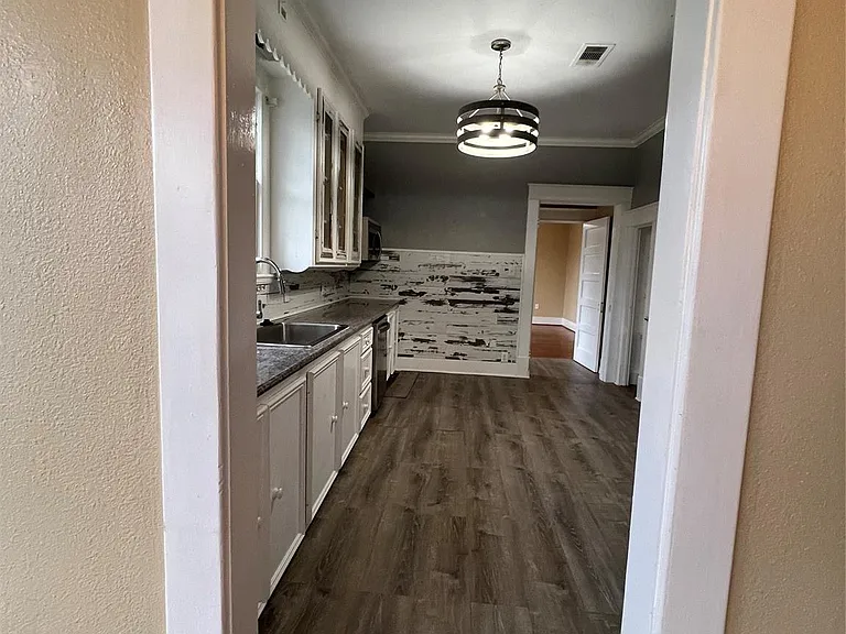 1328 Ursuline St — Photo 18