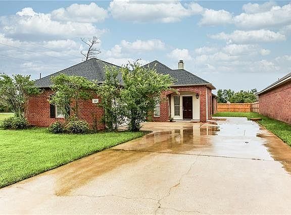 2nd image of 2807 S Locke Point Dr