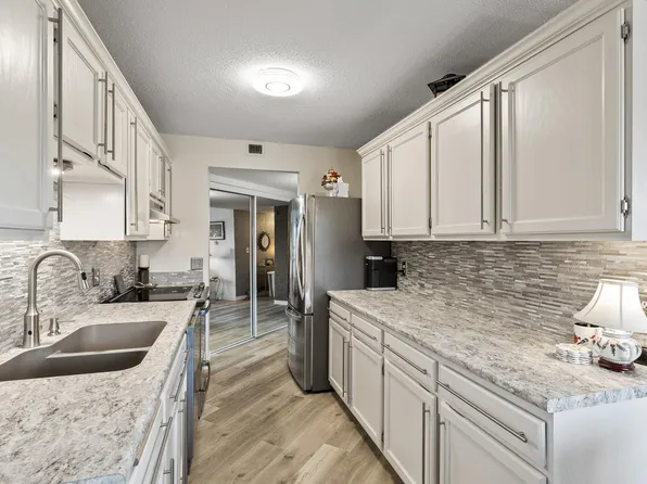 6615 Lake Shore Dr S APT 314, Minneapolis, MN 55423