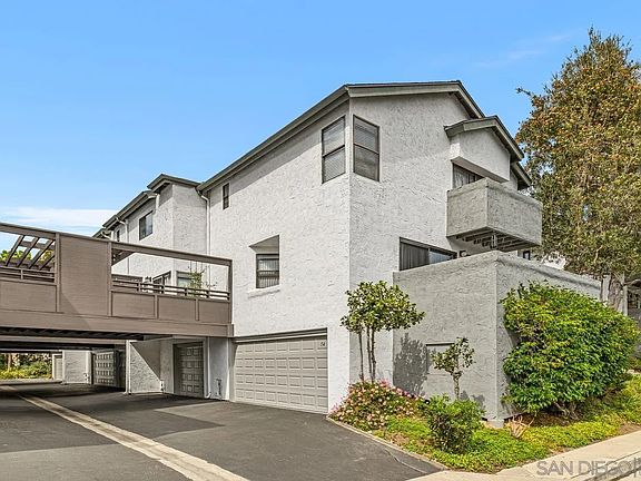3rd image of 8746 Villa La Jolla Dr Unit 51