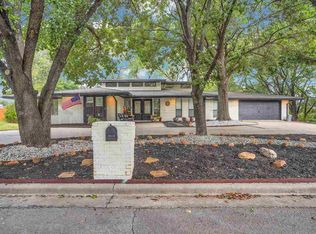 3126 NE Shelter Creek Dr, Lawton, OK 73507