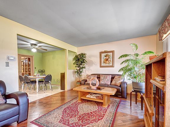 4th image of 17042 Cherry Creek Ave