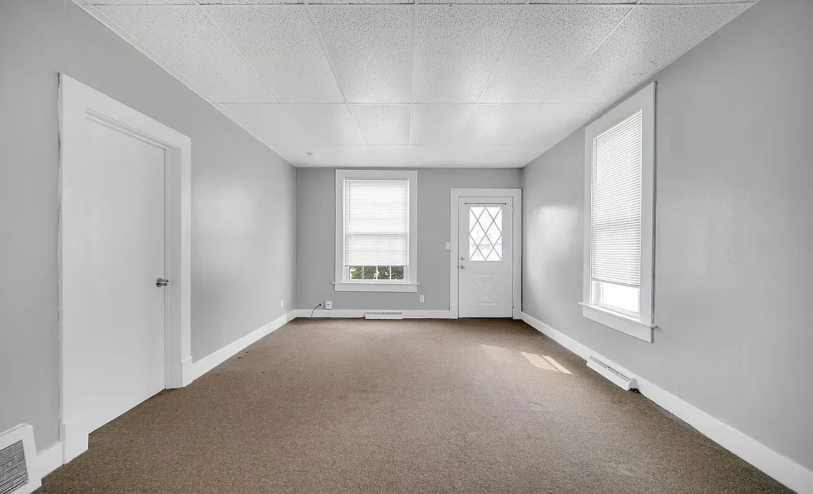 3 bed, 1400 sqft, $1,750 — Photo 3
