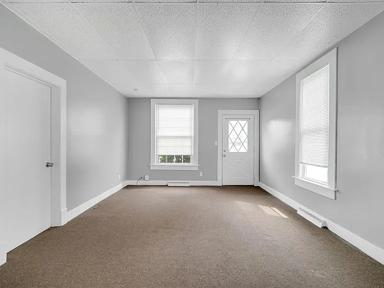 217 E North St #1-A — Photo 5