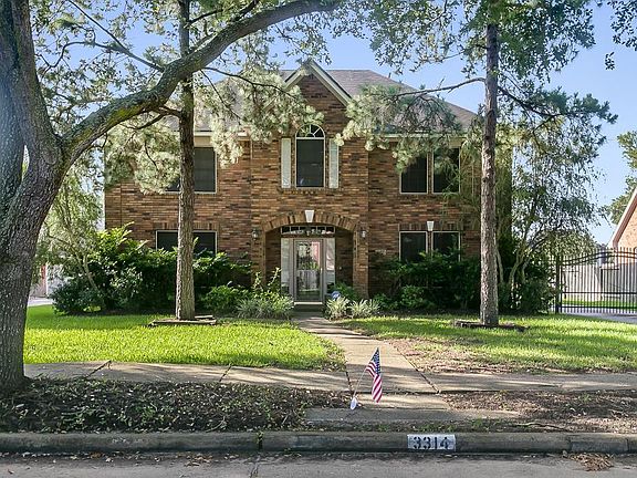 Great home is a hidden gem!