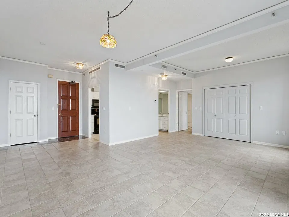1 Towers Park Ln #1110