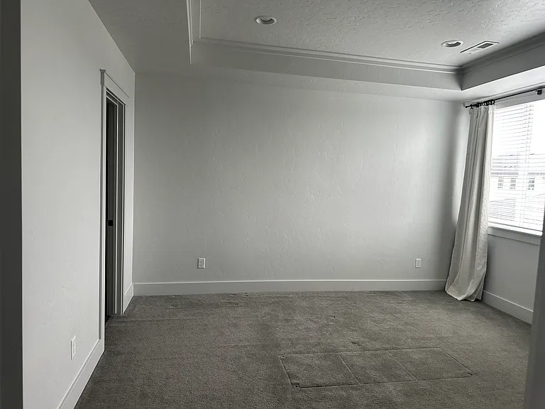 4423 E Parkcenter Blvd — Photo 15