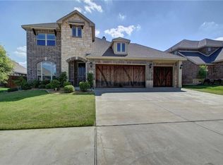 413 Hudson Ln, Burleson, TX 76028