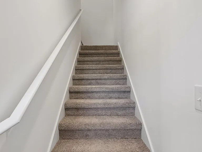 7608 Nightingale Ct — Photo 18