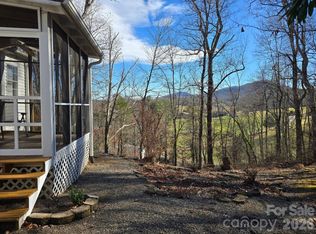 129 Oak Trails Pass, Leicester, NC 28748