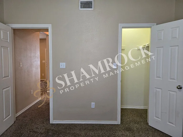 2230 Breezy Dr — Photo 8