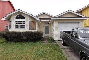 1st image of 3653 Timber Bluff Ln #L