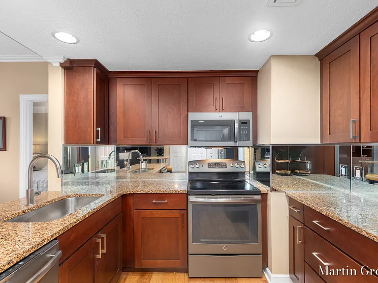 62 Campau Cir NW — Photo 12