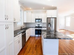 3 Oakview Ln, Bethel, CT 06801