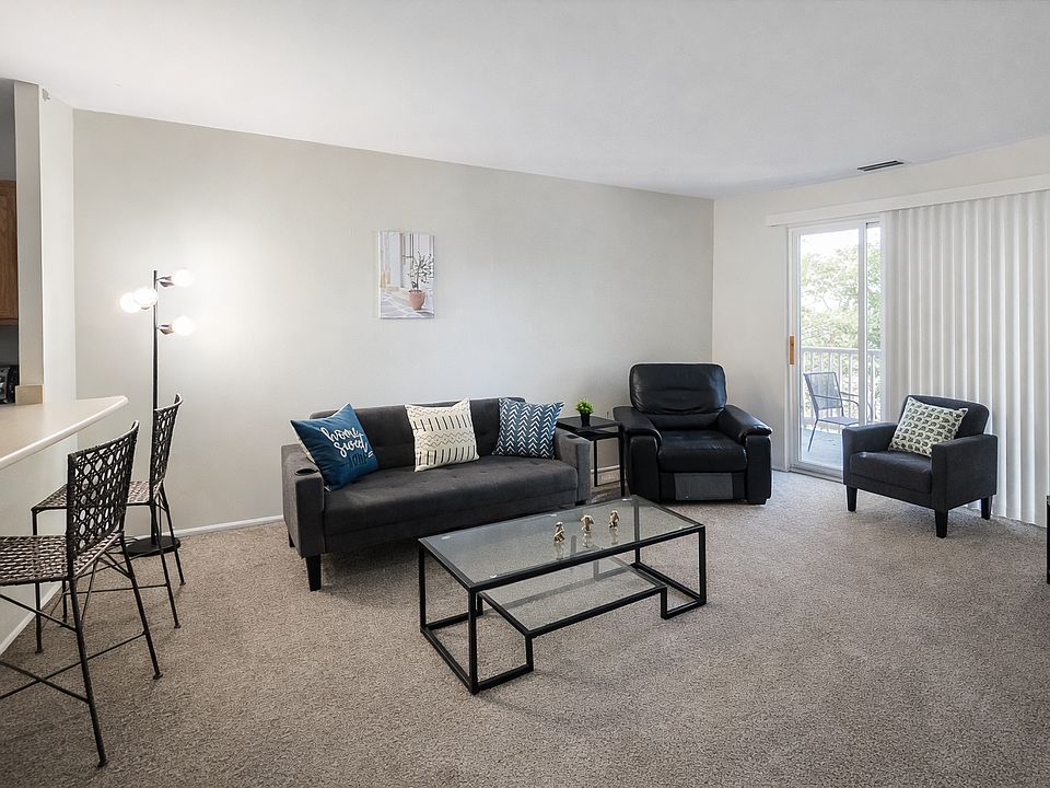 1st image of 46 Township Line Rd APT 332