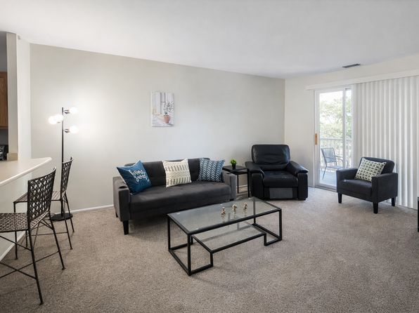 46 Township Line Rd APT 332