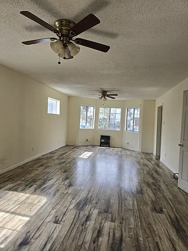 3226 Newton Ave Photo 1