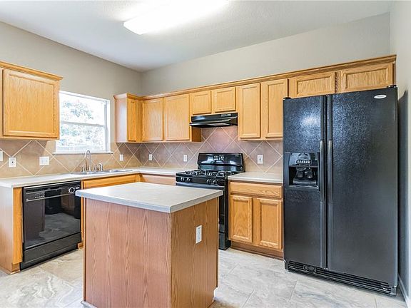 3rd image of 437 Grey Feather Ct