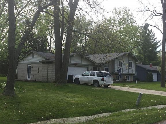 2nd image of 880 Harlequin Ct
