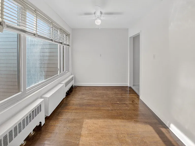 810 Kennedy St NW #302 — Photo 6