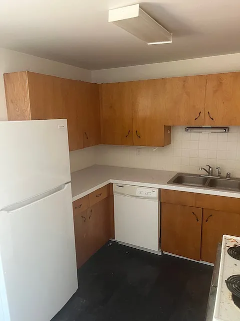 3 bed, 1.5 bath, 1061 sqft, $1,675 — Photo 4