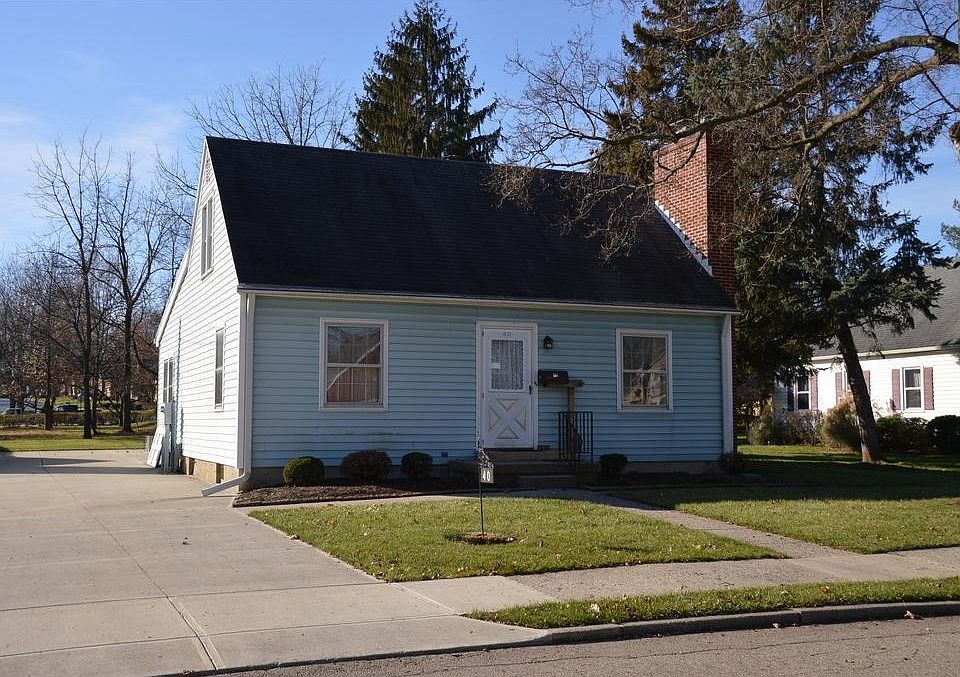 1st image of 40 Tamplin Dr