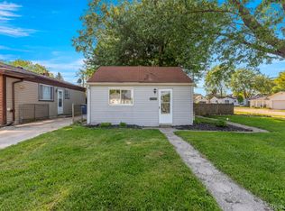 8279 Hugh St, Westland, MI 48185