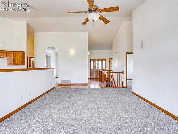 4th image of 6687 Prairie Wind Dr