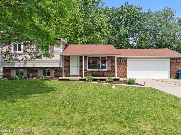 4438 Bridgeman Trl, Swartz Creek, MI 48473