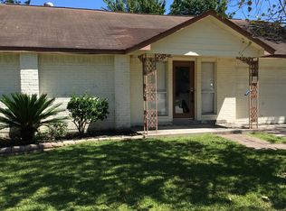 16957 Gleneagle Dr N, Conroe, TX 77385