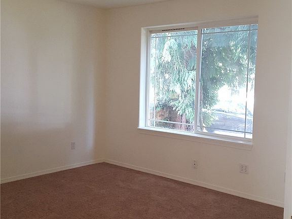 3rd image of 3637 E K St