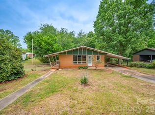 183 Seitz Dr, Forest City, NC 28043