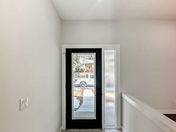 4th image of 5173 Whitestone Rd NE