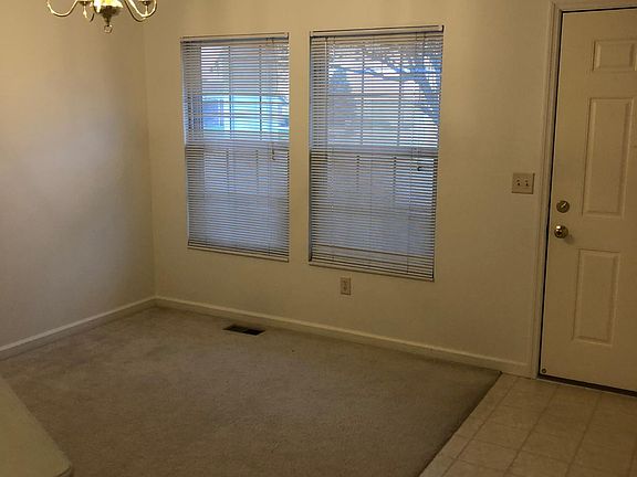 4th image of 1081 Winchester Dr #1081
