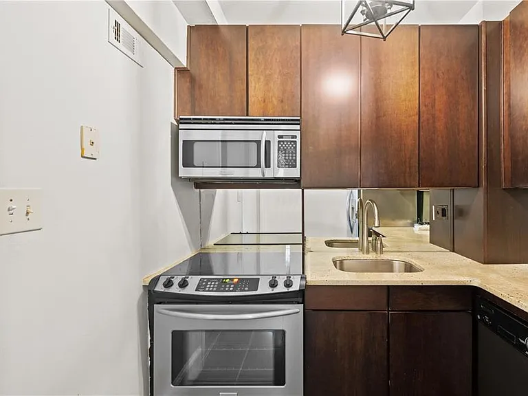 198 Ponce De Leon Ave NE #4B — Photo 8