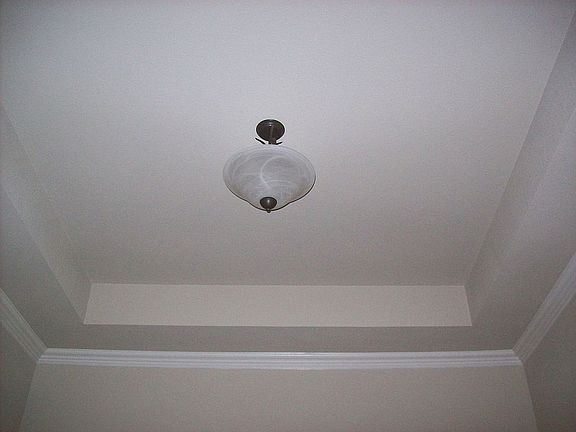 Ceiling Front room