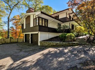 67 Fox Ledge Rd, Kinnelon, NJ 07405