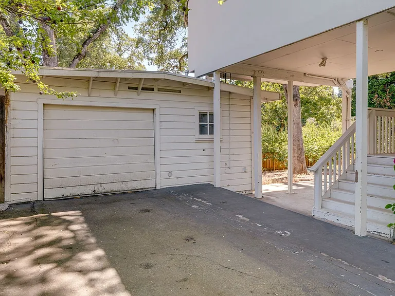 8150 Winding Way — Photo 5