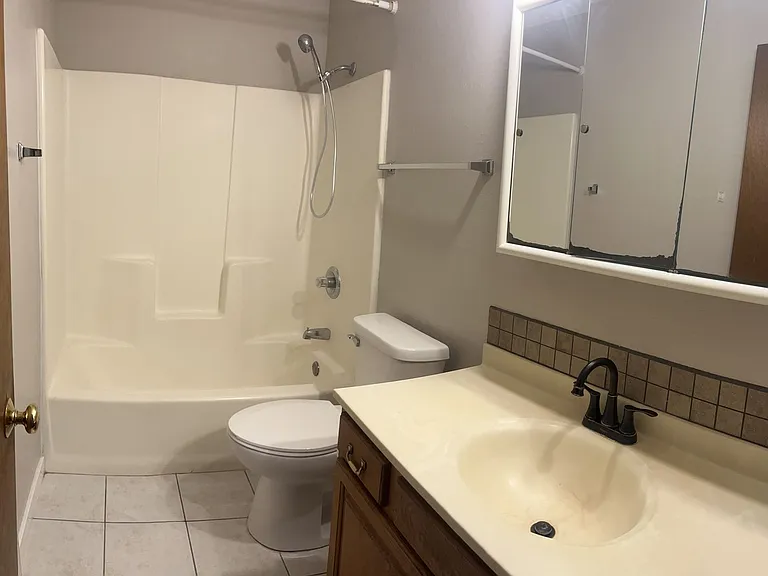 2412 & 2414 10th St — Photo 3