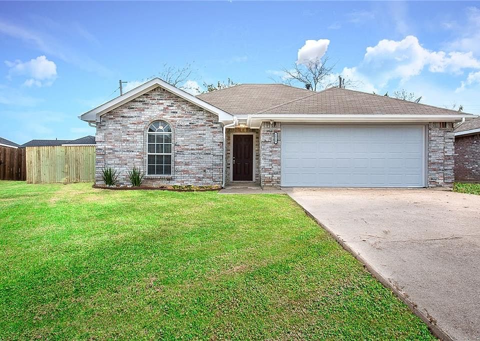 1st image of 1513 Yellowbird Ct