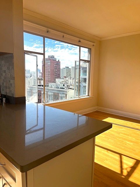 1st image of 887 Bush St APT 503